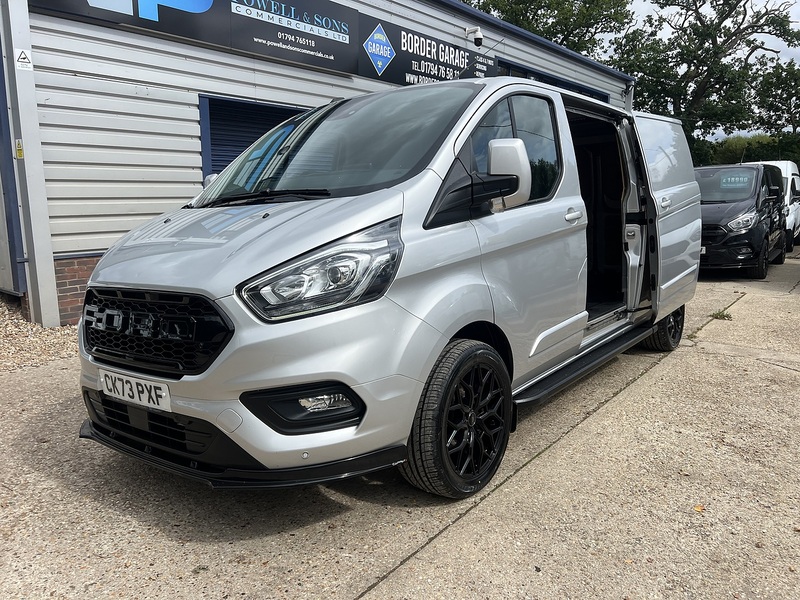 Ford Transit Custom 300 Limited Sport Pack - U868