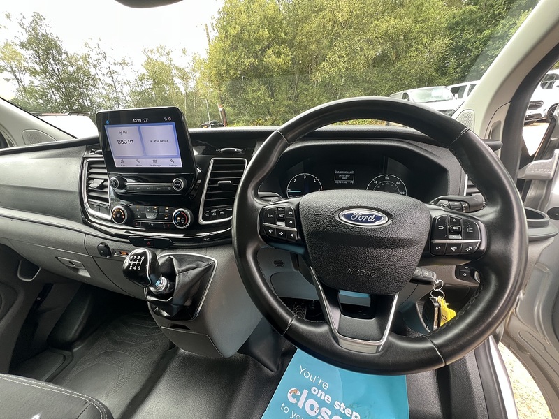 Ford Transit Custom 300 Limited Sport Pack - U868
