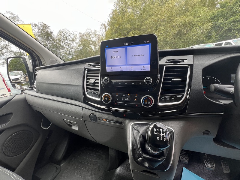 Ford Transit Custom 300 Limited Sport Pack - U868
