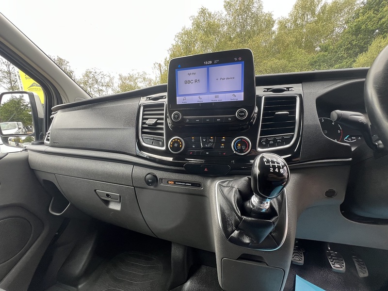 Ford Transit Custom 300 Limited Sport Pack - U868