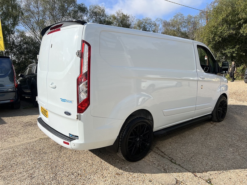 Ford Transit Custom 280 Limited Sport Pack - U874