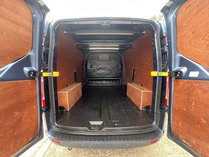 Ford Transit Custom 280 EcoBlue Limited - U876
