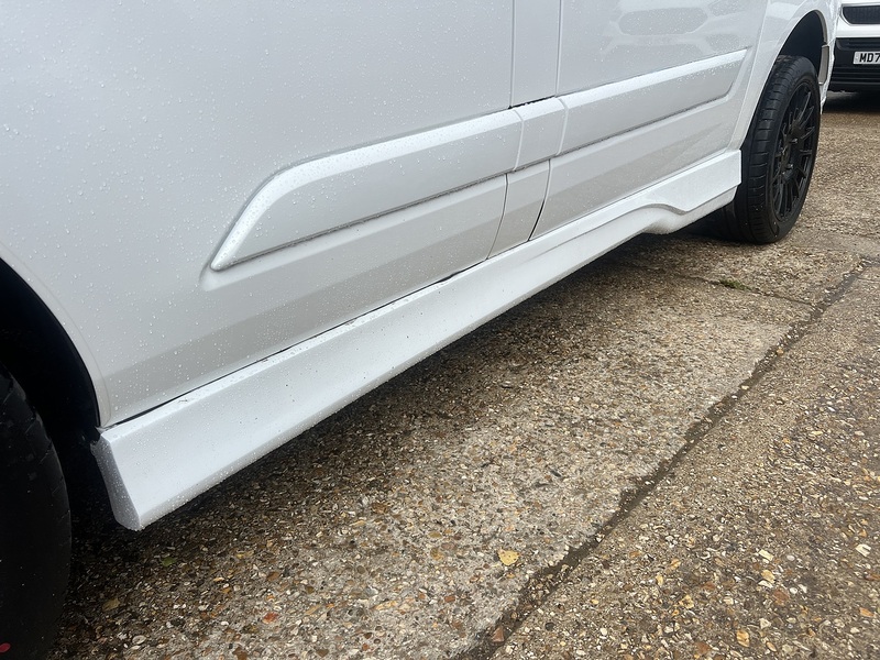 Ford Transit Custom 300 Sport Kit - U877