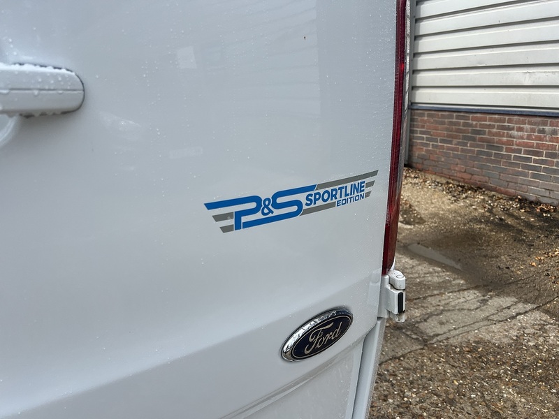 Ford Transit Custom 300 Sport Kit - U877