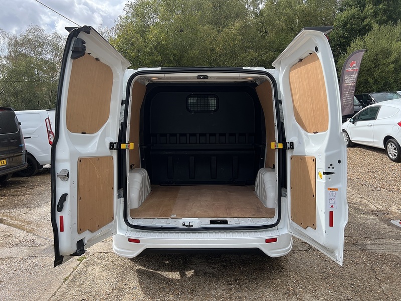 Ford Transit Custom 300 Sport Kit - U877