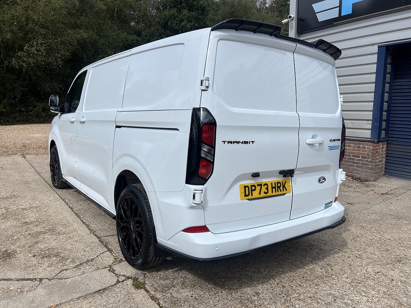 Ford Transit Custom 300 Limited Sport Kit - U878
