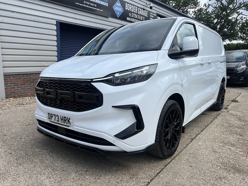 Ford Transit Custom 300 Limited Sport Kit - U878