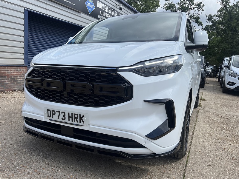 Ford Transit Custom 300 Limited Sport Kit - U878