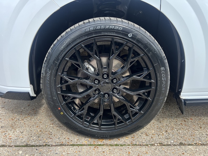 Ford Transit Custom 300 Limited Sport Kit - U878