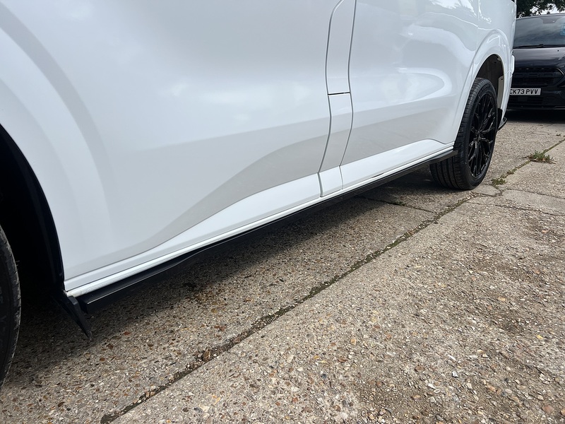 Ford Transit Custom 300 Limited Sport Kit - U878