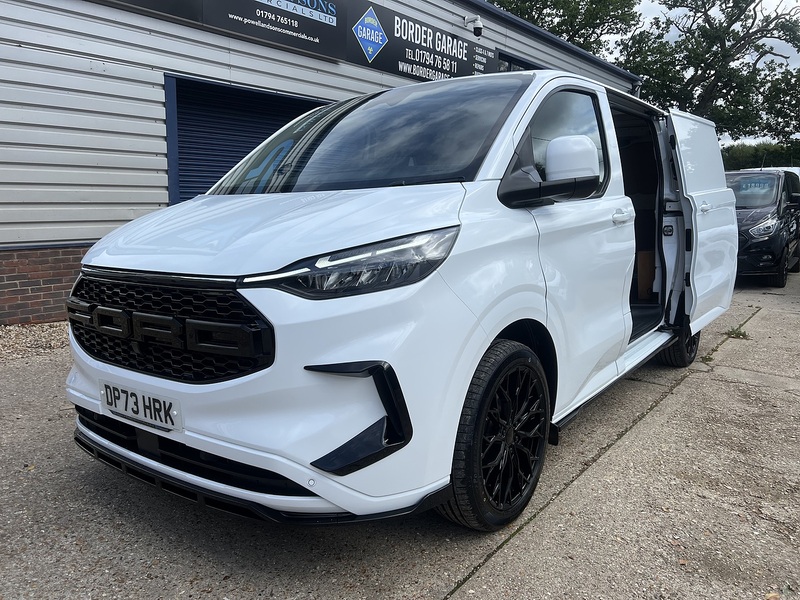 Ford Transit Custom 300 Limited Sport Kit - U878