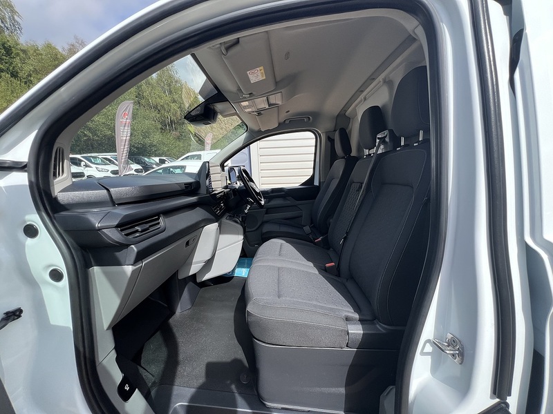 Ford Transit Custom 300 Limited Sport Kit - U878