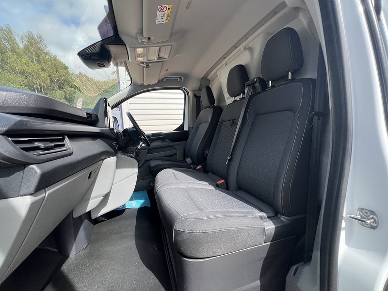 Ford Transit Custom 300 Limited Sport Kit - U878