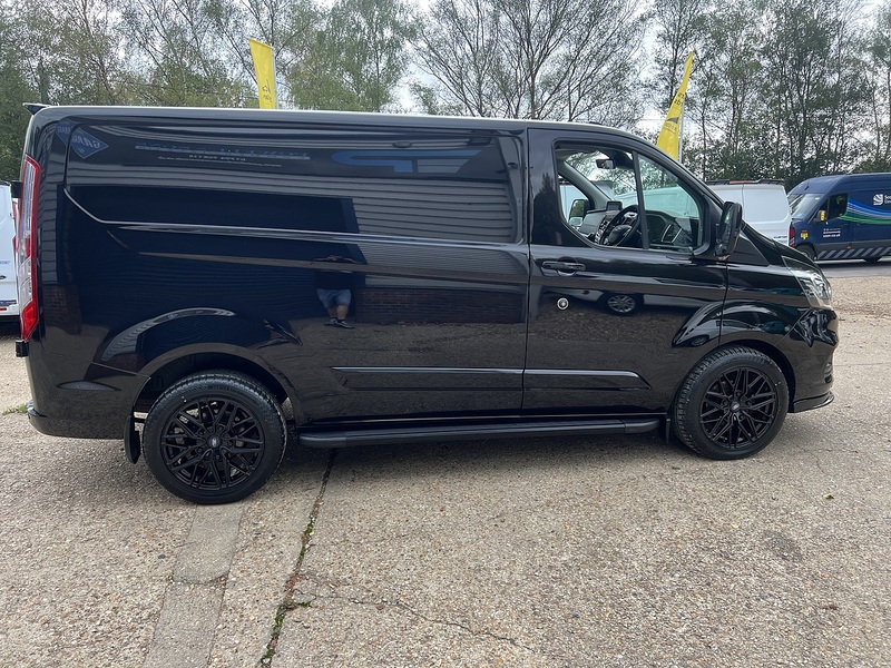 Ford Transit Custom 280 Limited Sport Kit - U879