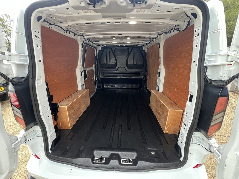 Ford Transit Custom 280 Limited Sport Kit - U881