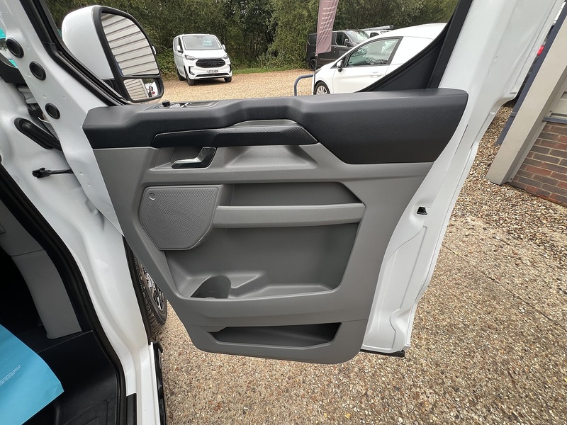 Ford Transit Custom 280 Limited Sport Kit - U881