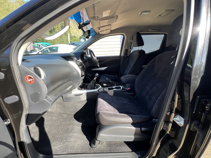 Nissan Navara dCi Acenta+ - U882