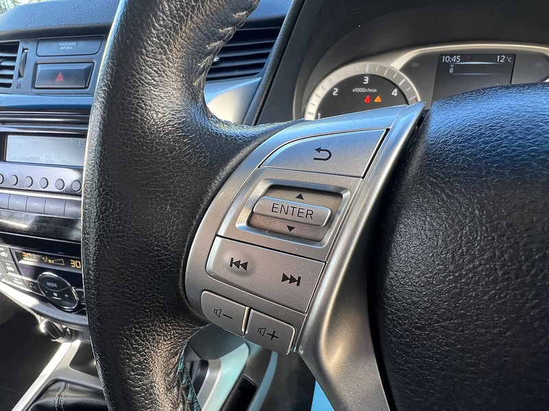 Nissan Navara dCi Acenta+ - U882