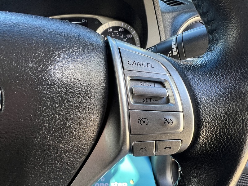 Nissan Navara dCi Acenta+ - U882