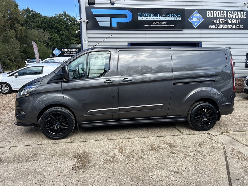 Ford Transit Custom 300 Limited Sport Kit - U883
