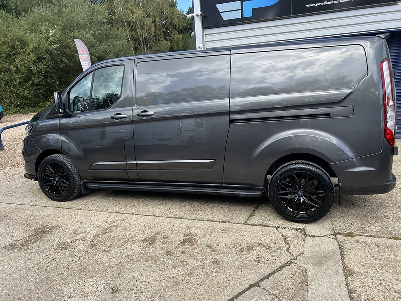 Ford Transit Custom 300 Limited Sport Kit - U883