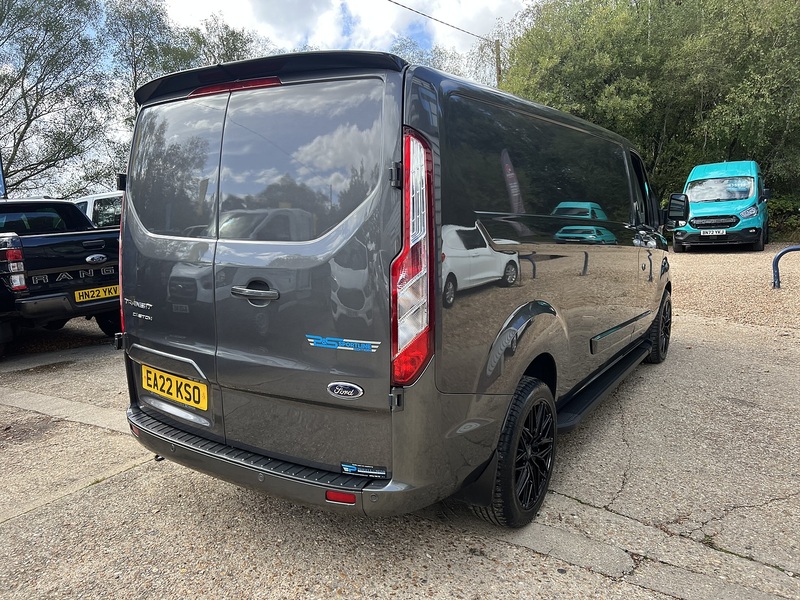 Ford Transit Custom 300 Limited Sport Kit - U883