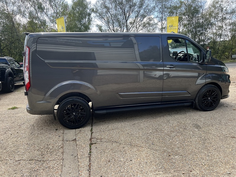 Ford Transit Custom 300 Limited Sport Kit - U883