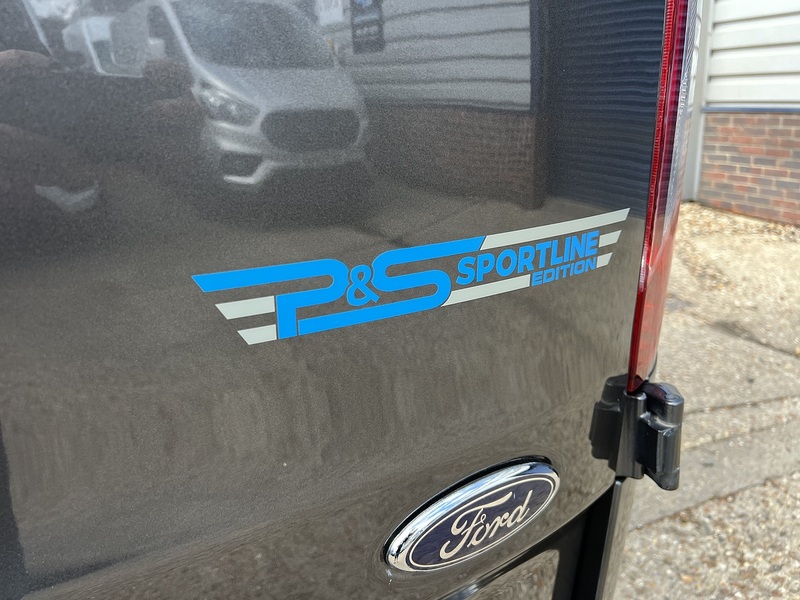 Ford Transit Custom 300 Limited Sport Kit - U883