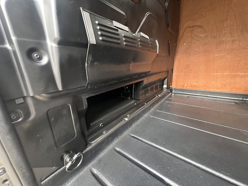 Ford Transit Custom 300 Limited Sport Kit - U883