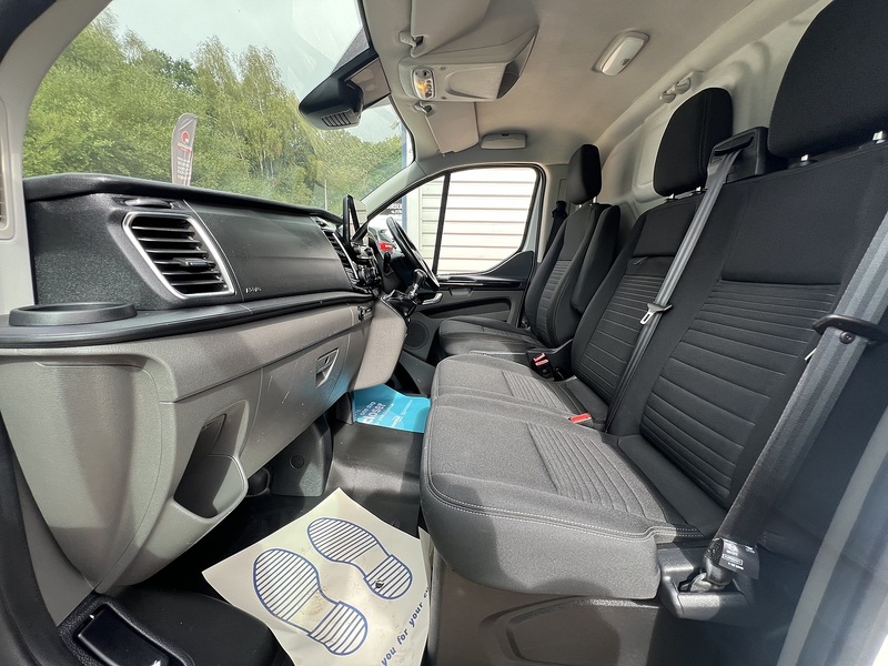 Ford Transit Custom 300 Limited Sport Kit - U883