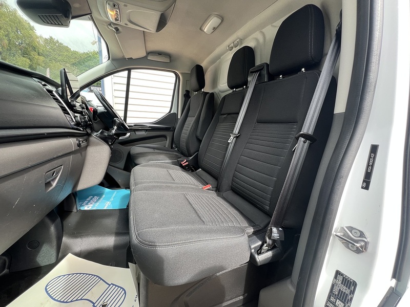 Ford Transit Custom 300 Limited Sport Kit - U883
