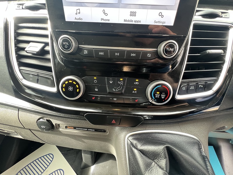 Ford Transit Custom 300 Limited Sport Kit - U883