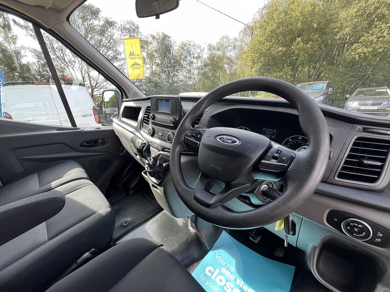 Ford Transit 350 EcoBlue Leader - U884