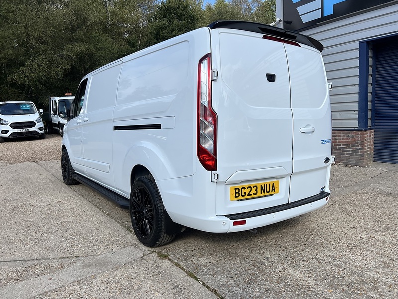Ford Transit Custom 300 Limited Sport Pack - U886