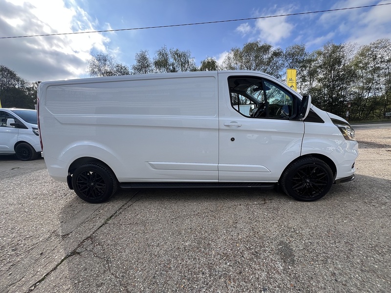 Ford Transit Custom 300 Limited Sport Pack - U886