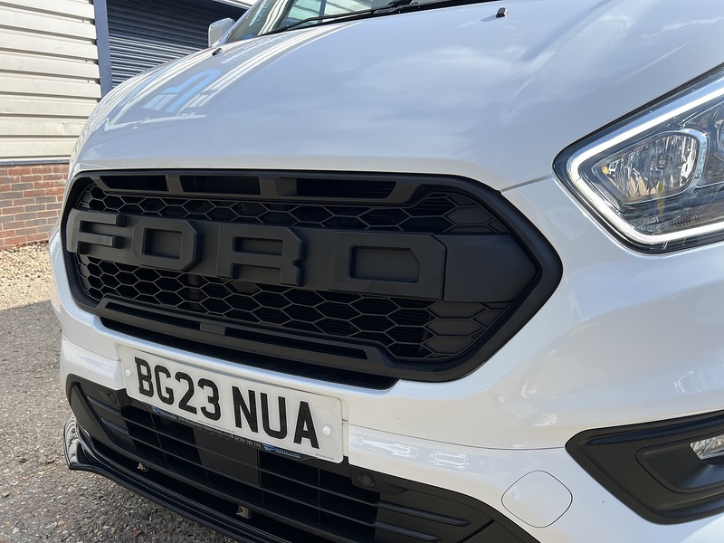 Ford Transit Custom 300 Limited Sport Pack - U886