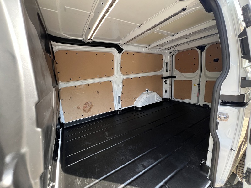 Ford Transit Custom 300 Limited Sport Pack - U886