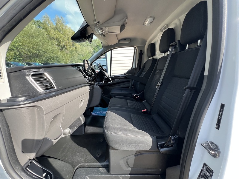 Ford Transit Custom 300 Limited Sport Pack - U886