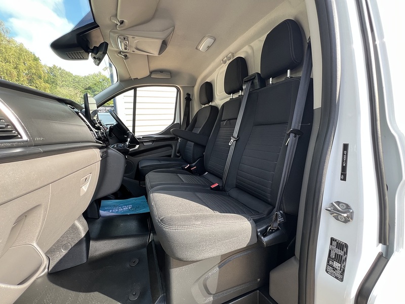 Ford Transit Custom 300 Limited Sport Pack - U886