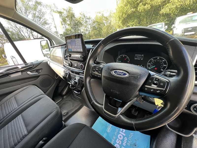 Ford Transit Custom 300 Limited Sport Pack - U886