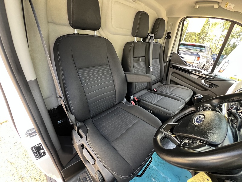 Ford Transit Custom 300 Limited Sport Pack - U886