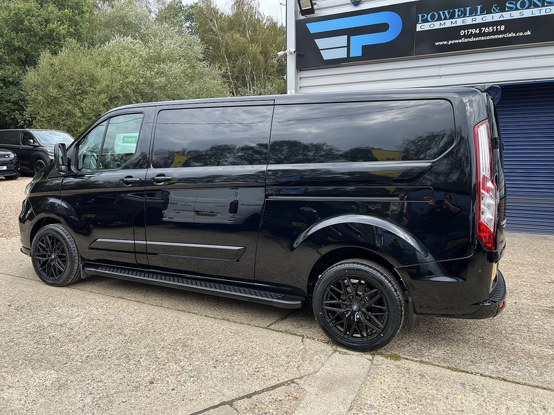 Ford Transit Custom 300 Limited Sport Pack - U888