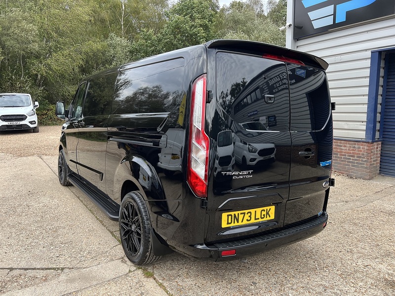 Ford Transit Custom 300 Limited Sport Pack - U888