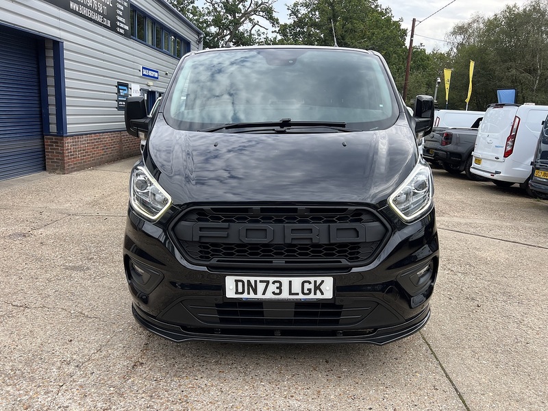 Ford Transit Custom 300 Limited Sport Pack - U888