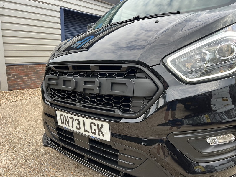 Ford Transit Custom 300 Limited Sport Pack - U888