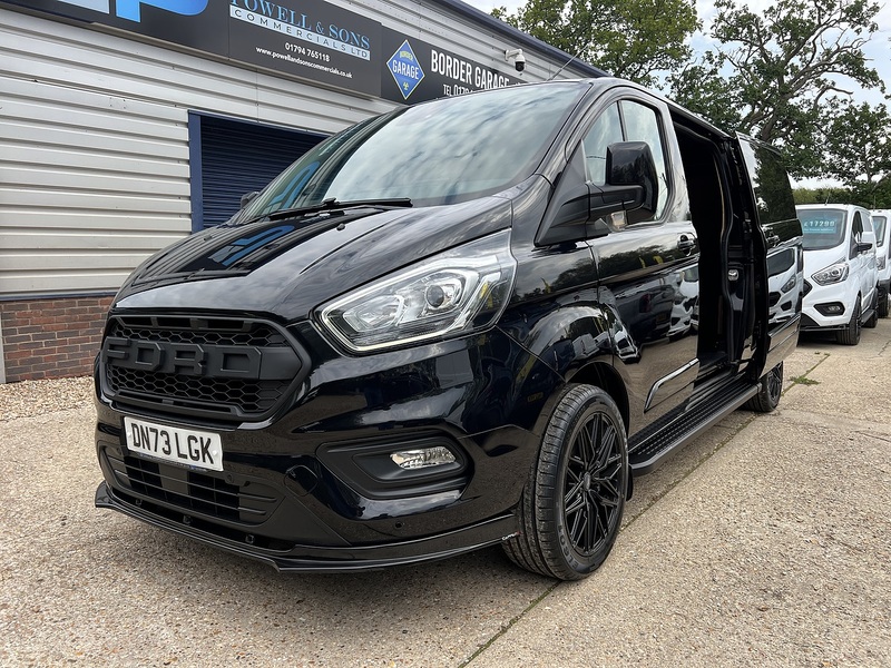 Ford Transit Custom 300 Limited Sport Pack - U888