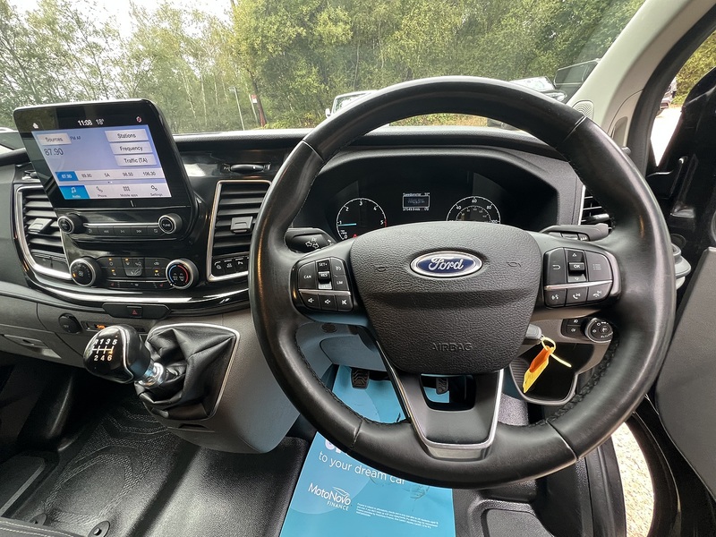 Ford Transit Custom 300 Limited Sport Pack - U888