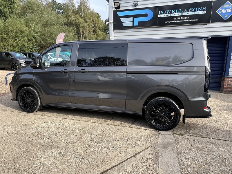 Ford Transit Custom 320 Limited Sport Pack - U890