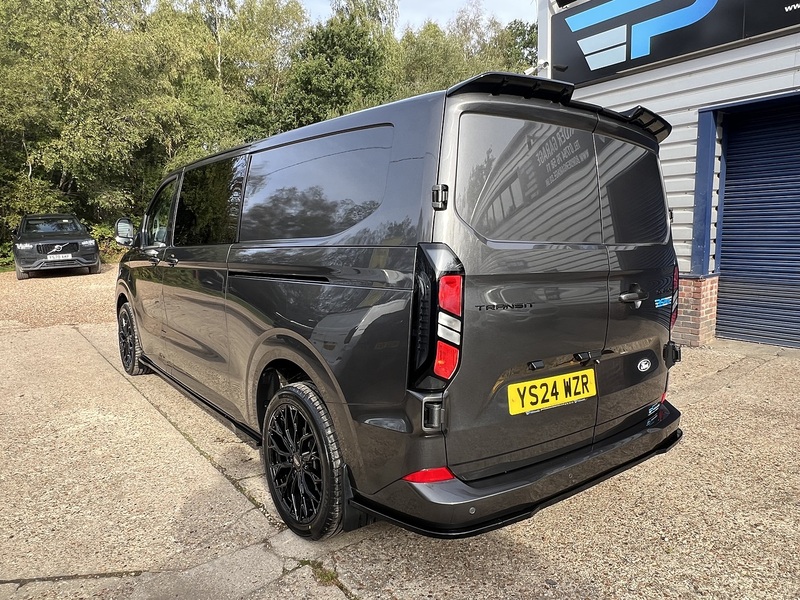 Ford Transit Custom 320 Limited Sport Pack - U890
