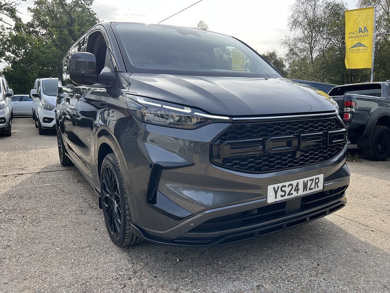 Ford Transit Custom 320 Limited Sport Pack - U890